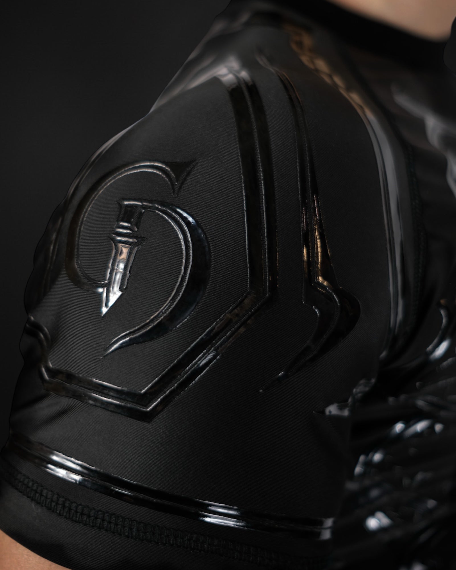 Knight Compression (MIDNIGHT)